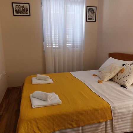 Apartman Sicilija Hotel Подгорица Екстериор снимка